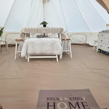 Tipi Jurte Zelt In Der Seenplatte Camping Carpin