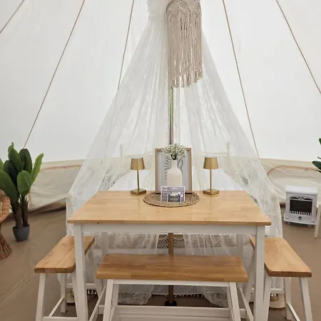 Tipi Jurte Zelt In Der Seenplatte Carpin