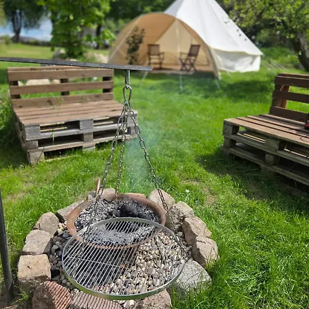 Tipi Jurte Zelt In Der Seenplatte