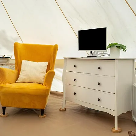 Campsite Tipi Jurte Zelt In Der Seenplatte Carpin