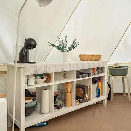 Tipi Jurte Zelt In Der Seenplatte