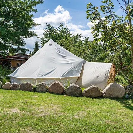 Campsite Tipi Jurte Zelt In Der Seenplatte Carpin