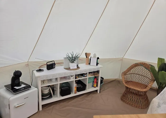 Tipi Jurte Zelt In Der Seenplatte